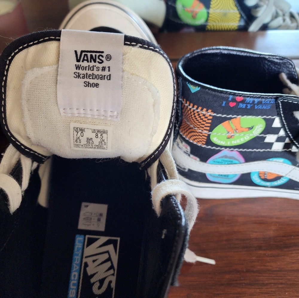 Vans Off the Wall High Tops, size 8.5 - Picture 4 of 4